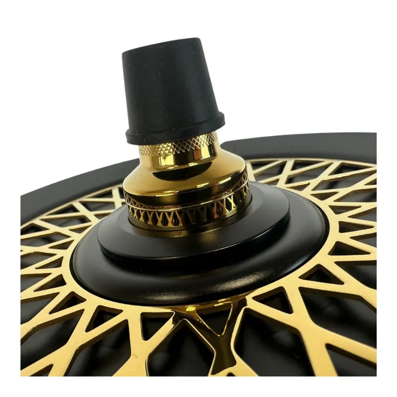 Cachimba Blade Hookah One M Black Gold rusa en negro y dorado con plato ajustable a presión y purga 360°