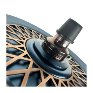 Cachimba Blade Hookah One M Titan Sapphire rusa en color zafiro con plato ajustable a presión y purga 360°