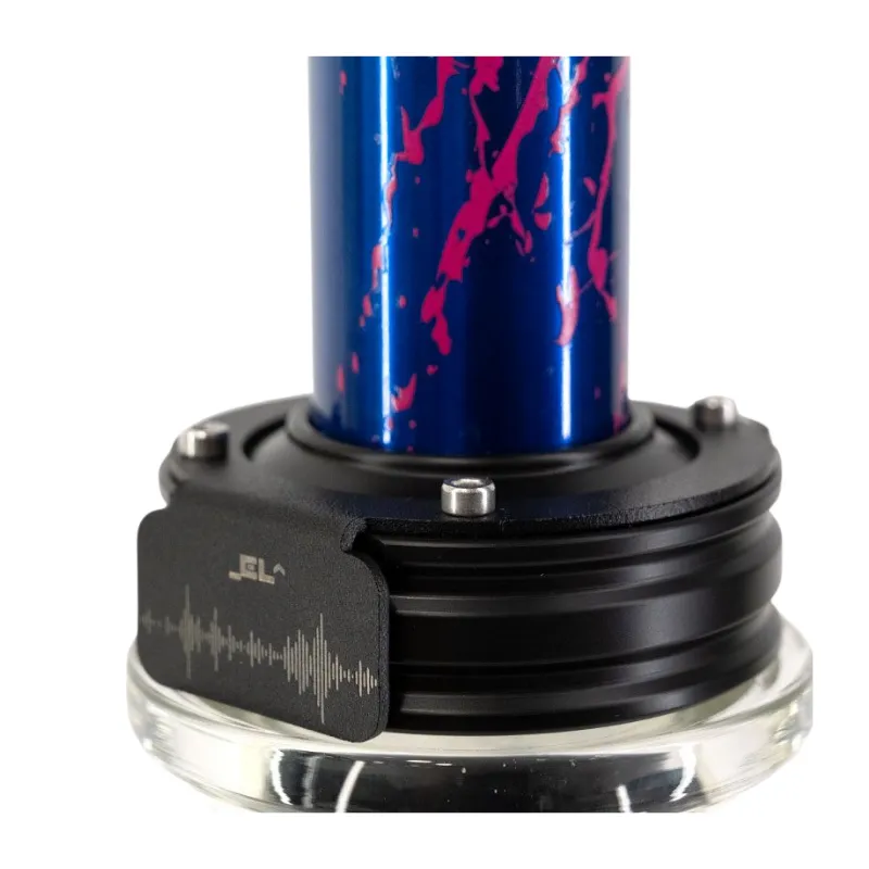 Cachimba El Bomber DJ inspirada en mesa de mezclas Pioneer con plato de disco y acero V2